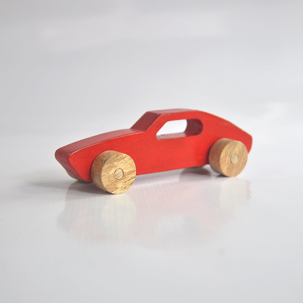 Wooden racing car toy